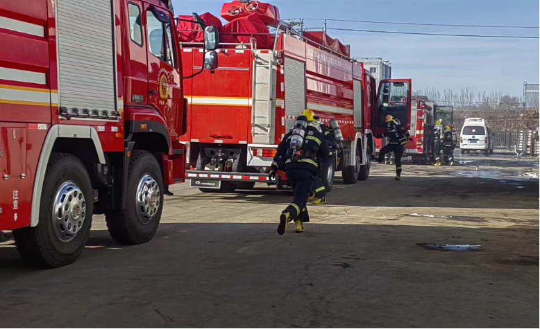 消防安全入人心 实战演练增技能(图1) 消防安全入人心 实战演练增技能(图1)